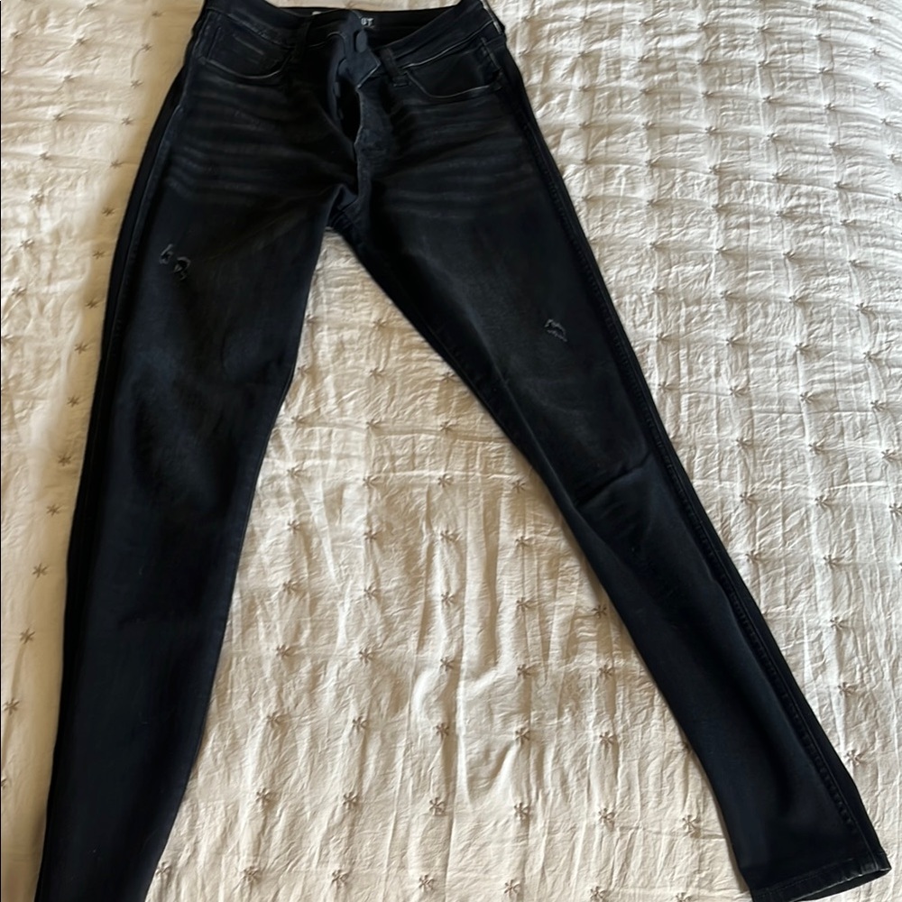 Kut from the Kloth Black Skinny Jeans Sleek Modern Design